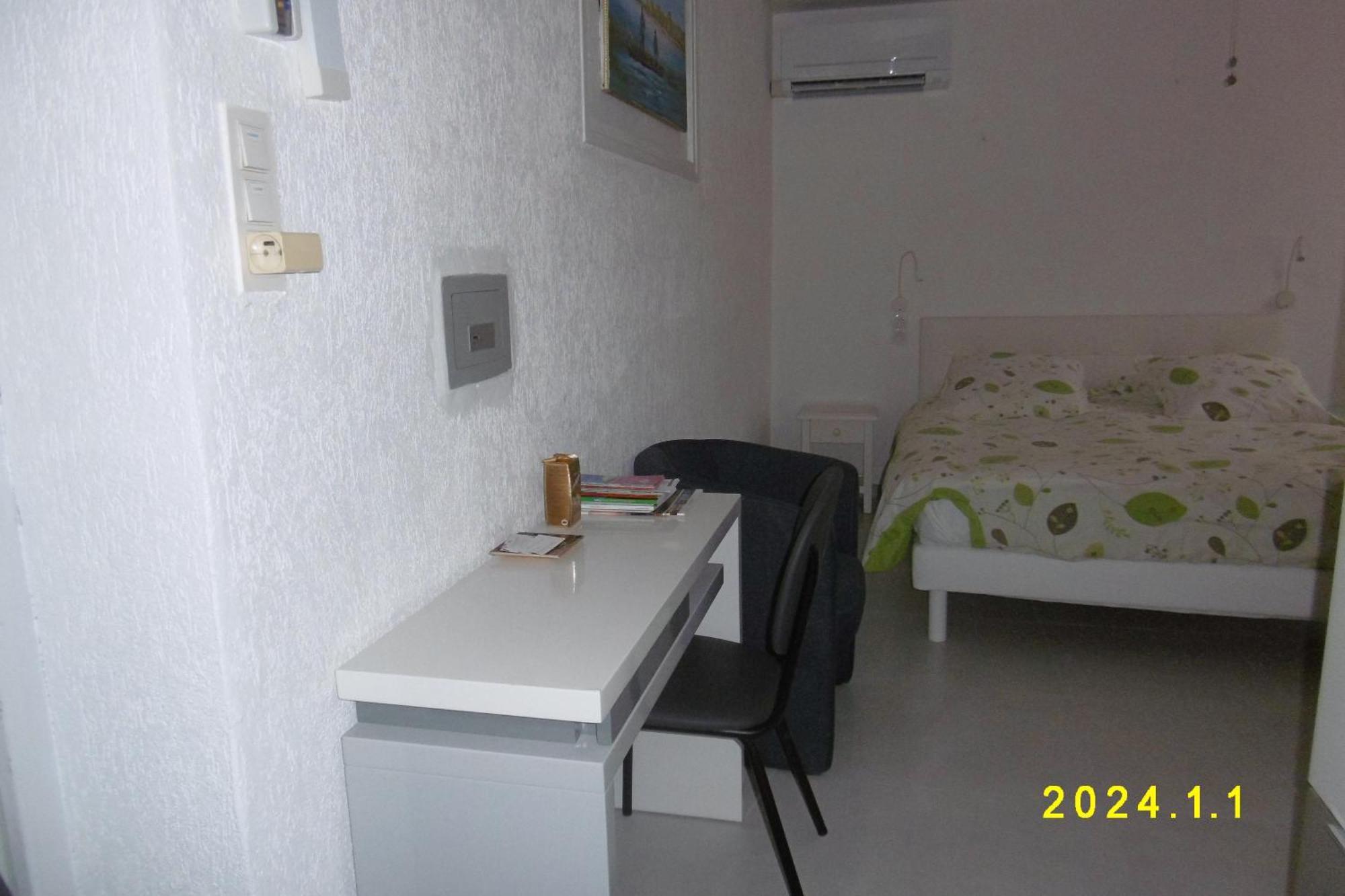 Rez De Chaussee Studio Climatise Dans Villa Aigues-Mortes Exterior photo